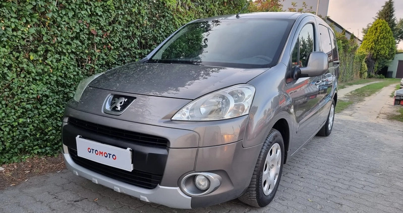 Peugeot Partner cena 17900 przebieg: 343000, rok produkcji 2012 z Warszawa małe 407